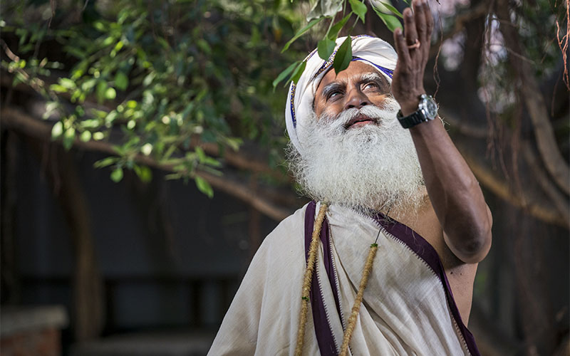 https://www.nepalminute.com/uploads/posts/Sadhguru Twitter1662710651.jpg